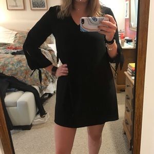NWOT | Express Black V-Neck Shift Dress
